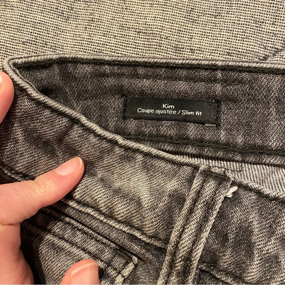 Frank & Oak Kim Comfort Slim High-Waisted Jeans - Picture 6 of 13